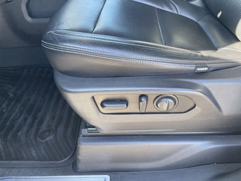 Used 2021 Chevrolet Silverado 1500 LT image 10