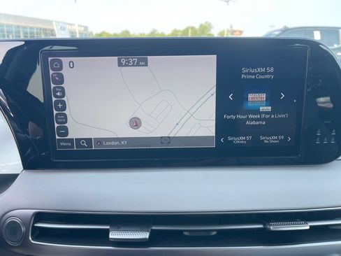 Used 2023 Hyundai Palisade SEL w/ Cargo Package FWD image 23