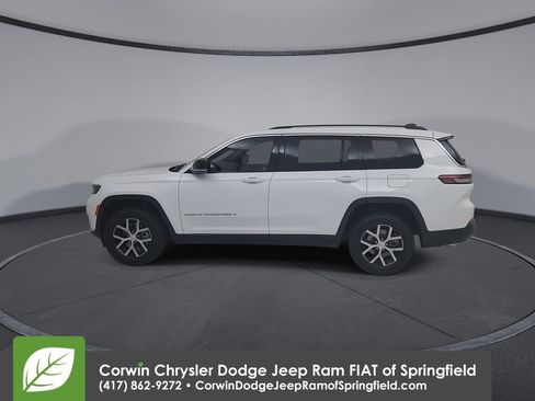 Used 2023 Jeep Grand Cherokee L Limited image 9