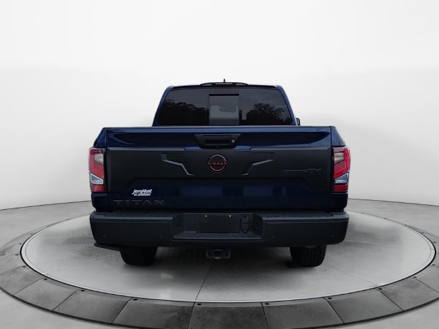 Used 2024 Nissan Titan PRO-4X w/ Pro-4x Convenience Package AWD/4WD image 4