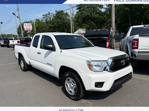 Used 2012 Toyota Tacoma 2WD Access Cab w/ SR5 Pkg image 4