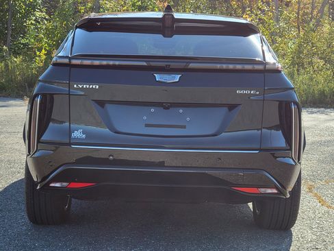 New 2026 Cadillac Lyriq Premium Luxury image 6