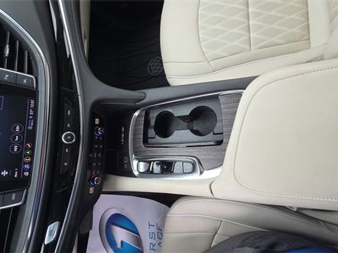 Used 2023 Buick Enclave Avenir w/ Avenir Technology Package image 29