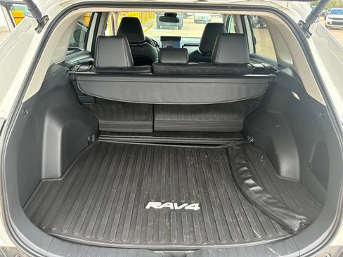 Used 2025 Toyota RAV4 XLE Premium FWD image 12