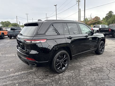 Used 2024 Jeep Grand Cherokee Limited 4xe AWD/4WD image 9