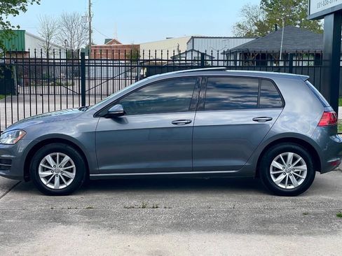 Used 2015 Volkswagen Golf S FWD image 4