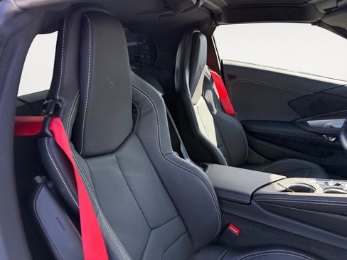 New 2026 Chevrolet Corvette Stingray Coupe w/ Z51 Performance Package RWD image 18