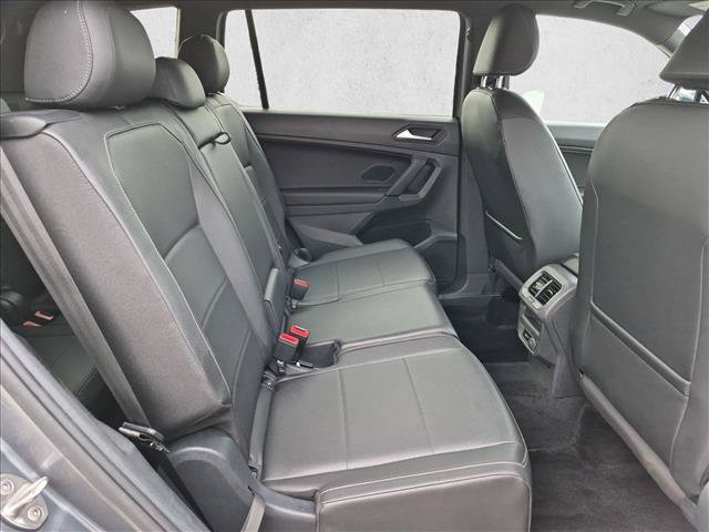 Used 2019 Volkswagen Tiguan SEL Premium R-Line FWD image 21