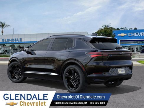 New 2026 Chevrolet Equinox EV RS FWD image 3