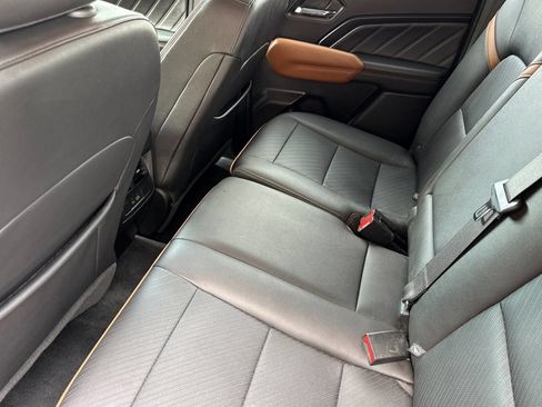 Certified 2023 GMC Canyon AT4 w/ AT4 Premium Package AWD/4WD image 13
