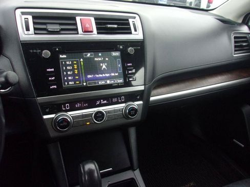 Used 2015 Subaru Outback 2.5i Limited AWD/4WD image 15