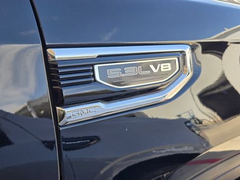 Used 2024 GMC Sierra 1500 SLT w/ SLT Premium Plus Package RWD image 9