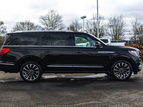 Used 2021 Lincoln Navigator L Reserve image 8
