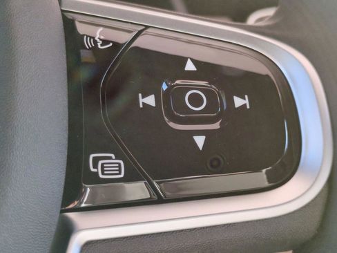 New 2026 Volvo XC90 B6 Ultra w/ Protection Package Premier image 25