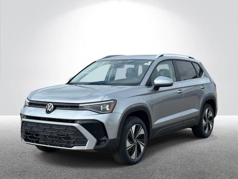 New 2026 Volkswagen Taos SE AWD/4WD image 1