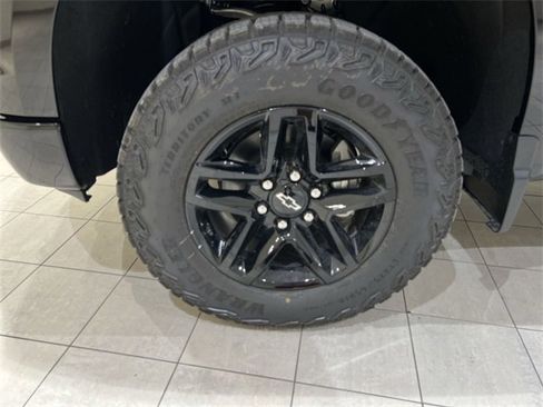 New 2026 Chevrolet Silverado 1500 Custom Trail Boss w/ LPO, Dark Essentials Package image 28