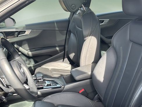 Used 2023 Audi A4 2.0T Premium w/ Convenience Package image 13