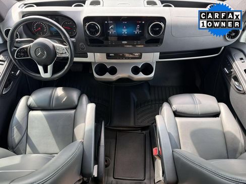Used 2019 Mercedes-Benz Sprinter 3500 image 16