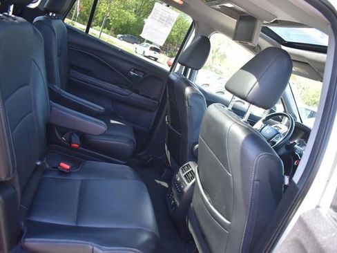 Used 2018 Honda Pilot Elite image 16