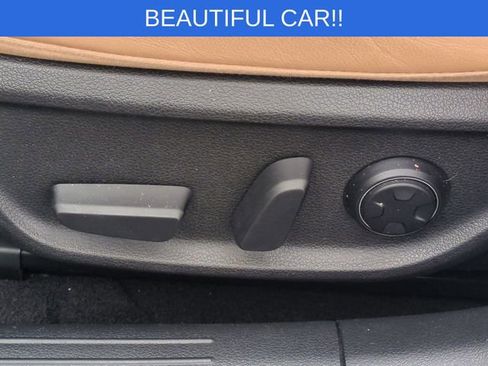 Used 2022 Genesis G70 3.3T AWD/4WD image 17