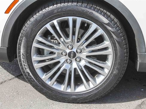 Used 2018 Lincoln MKX Reserve w/ Driver Assistance Package image 13