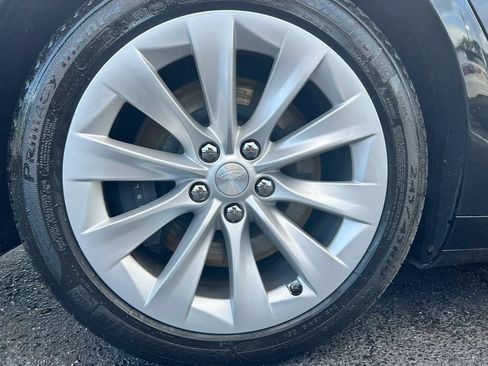 Used 2017 Tesla Model S 75D AWD/4WD image 5