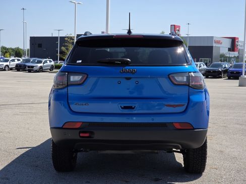Used 2024 Jeep Compass Trailhawk w/ Trailhawk Elite Group AWD/4WD image 18