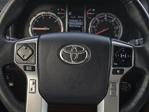 Used 2023 Toyota 4Runner Limited image 25