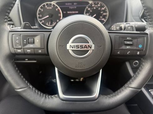 Used 2021 Nissan Rogue SV w/ Premium Package FWD image 12