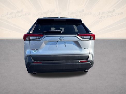 Used 2020 Toyota RAV4 XLE w/ Convenience Package image 4