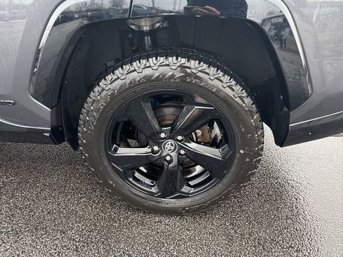 Used 2020 Toyota RAV4 XSE image 6