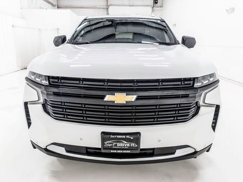 Used 2022 Chevrolet Suburban LT RWD image 10