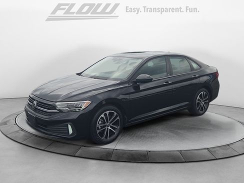 Used 2024 Volkswagen Jetta Sport FWD image 4