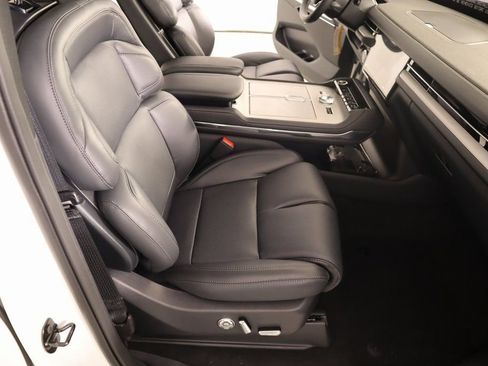 New 2025 Lincoln Navigator Reserve w/ Jet Appearance Package AWD/4WD image 14