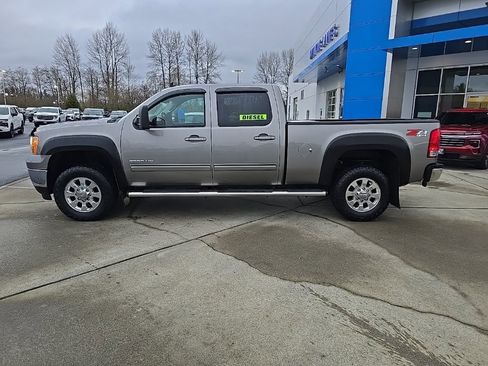 Used 2014 GMC Sierra 3500 SLT image 2