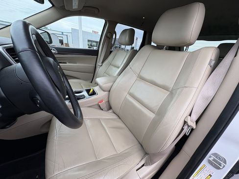 Used 2018 Jeep Grand Cherokee Limited RWD image 7