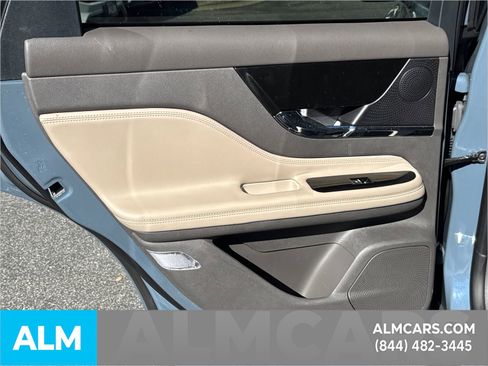 Used 2024 Lincoln Corsair AWD image 28