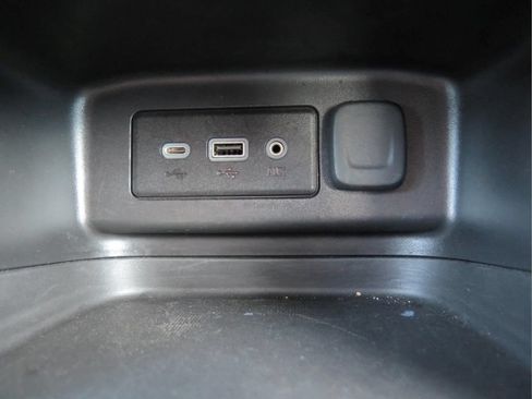 Used 2022 Chevrolet Equinox LT AWD/4WD image 13