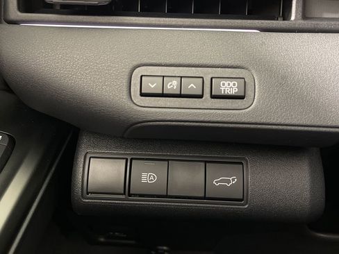 New 2026 Toyota C-HR AWD/4WD image 28