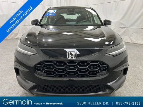 Used 2025 Honda HR-V LX image 3