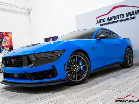 Used 2024 Ford Mustang Dark Horse image 3