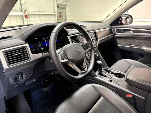 Used 2023 Volkswagen Atlas SE FWD image 20