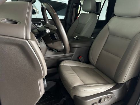 Used 2021 Chevrolet Tahoe LT w/ Rear Media and Nav Package RWD image 14