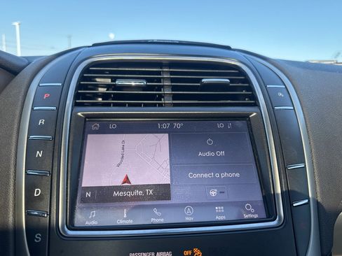 Used 2020 Lincoln Nautilus Reserve image 31