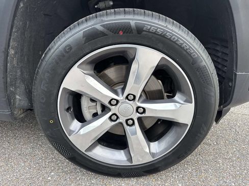 Used 2021 Jeep Grand Cherokee L Limited image 4