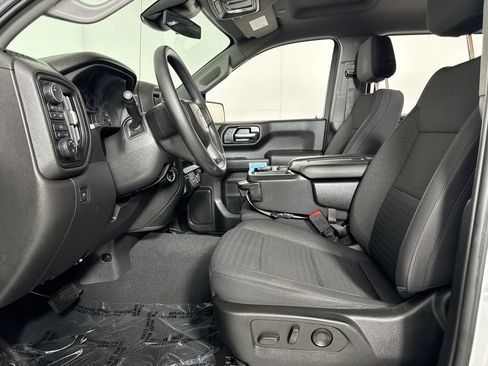 Used 2022 Chevrolet Silverado 1500 Custom AWD/4WD image 9