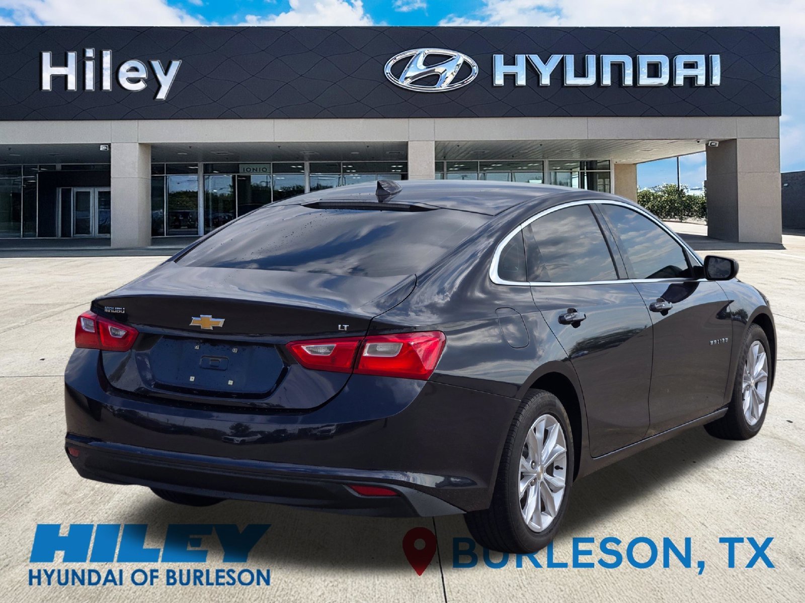 Used 2023 Chevrolet Malibu LT FWD image 4