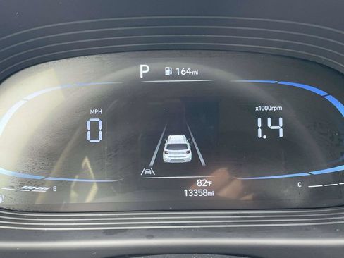 Used 2026 Hyundai Venue SE FWD image 19