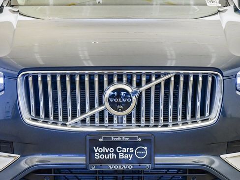 Certified 2025 Volvo XC90 B6 Ultra image 8