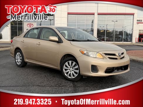 Used 2012 Toyota Corolla LE image 1